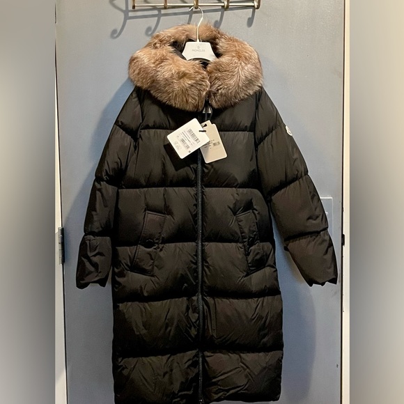 MONCLER MARRIONNIER LONG PARKA WINTER COAT.. NEVER WORN!!!! - Picture 3 of 16